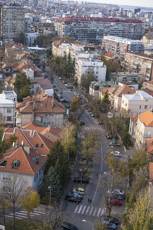 Top view of Charlie Chaplin street在贝尔格莱德，塞尔维亚